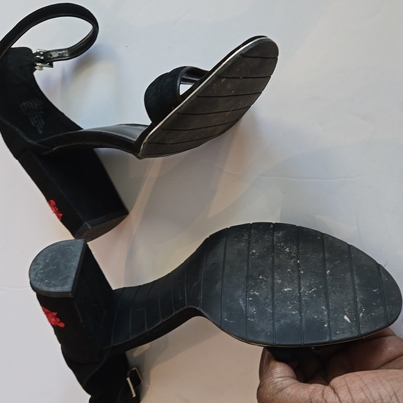 Kenneth Cole NY BLACK Embroidered sandals heels Summer Shoes - Picture 7 of 13